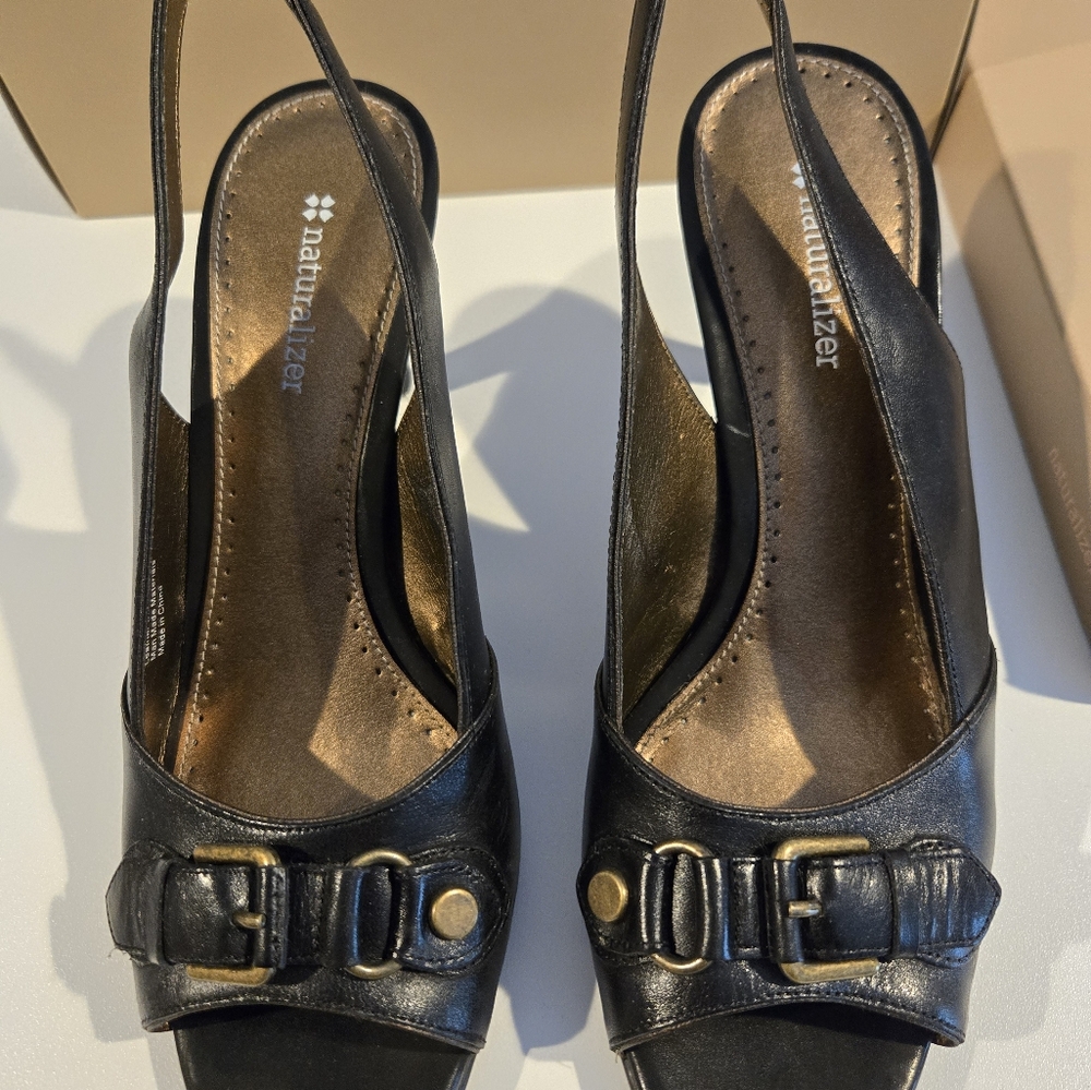 Naturalizer Black Slingback Heels with Textured Soles